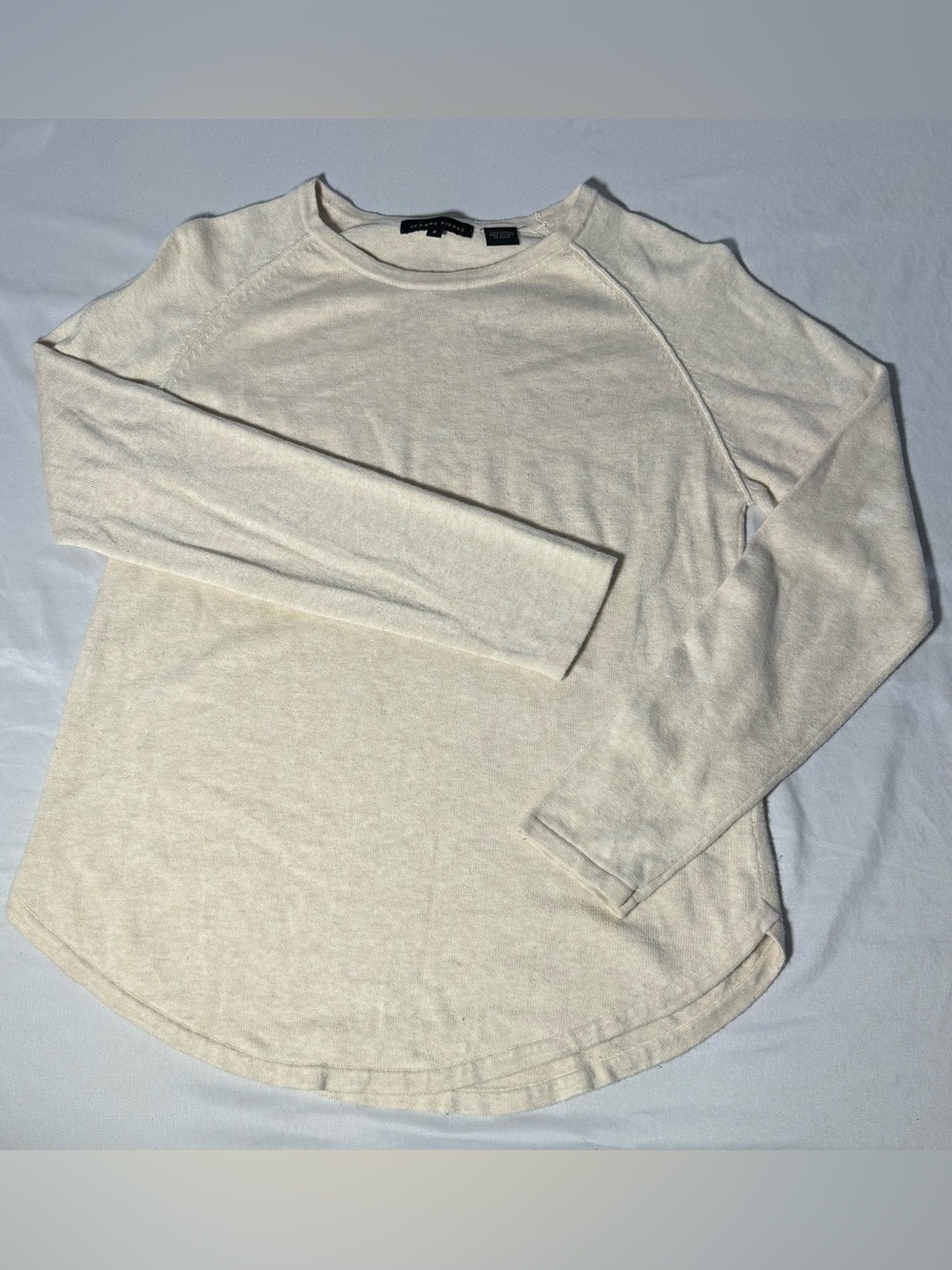 JEANNE PIERRE women’s Cream Crewneck Sweater